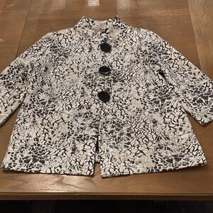 JM Collection Black and White Patterned Jacket